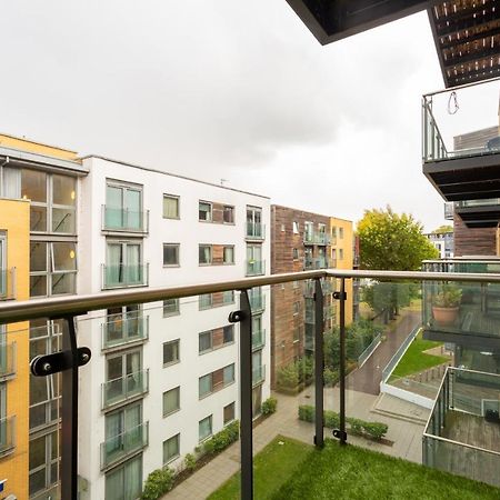 Amazing Modern 2 Bedroom Flat in Greenwich for 4 people London Exterior foto