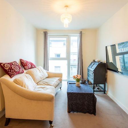 Amazing Modern 2 Bedroom Flat in Greenwich for 4 people London Exterior foto