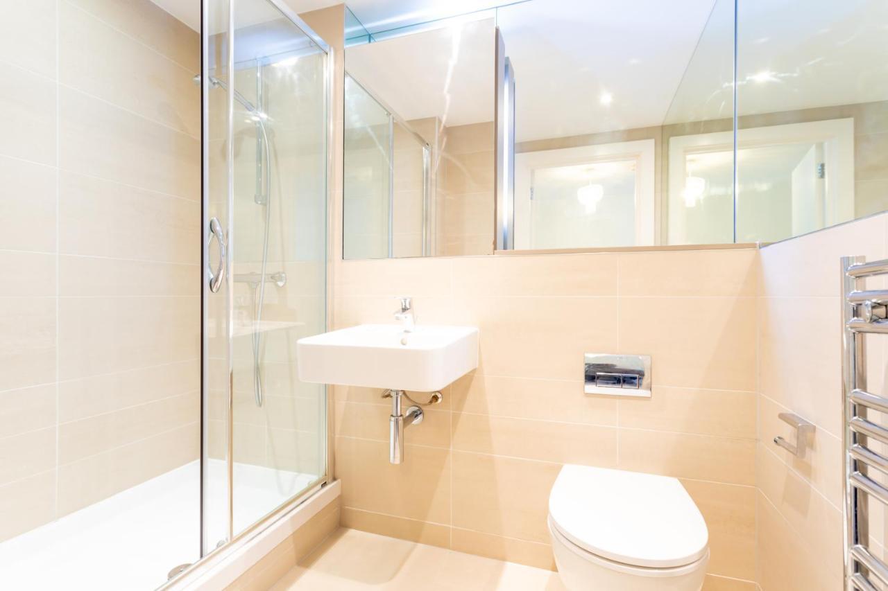 Amazing Modern 2 Bedroom Flat in Greenwich for 4 people London Exterior foto