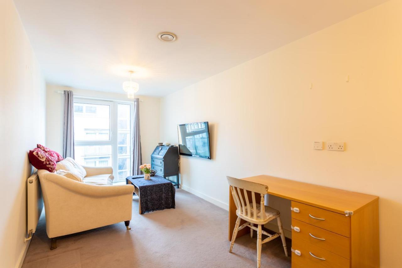 Amazing Modern 2 Bedroom Flat in Greenwich for 4 people London Exterior foto